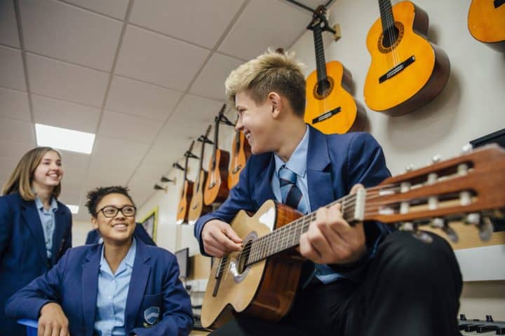 Moosiko Online Guitar Lessons for Homeschool Moosiko Online Guitar Lessons for Homeschool
